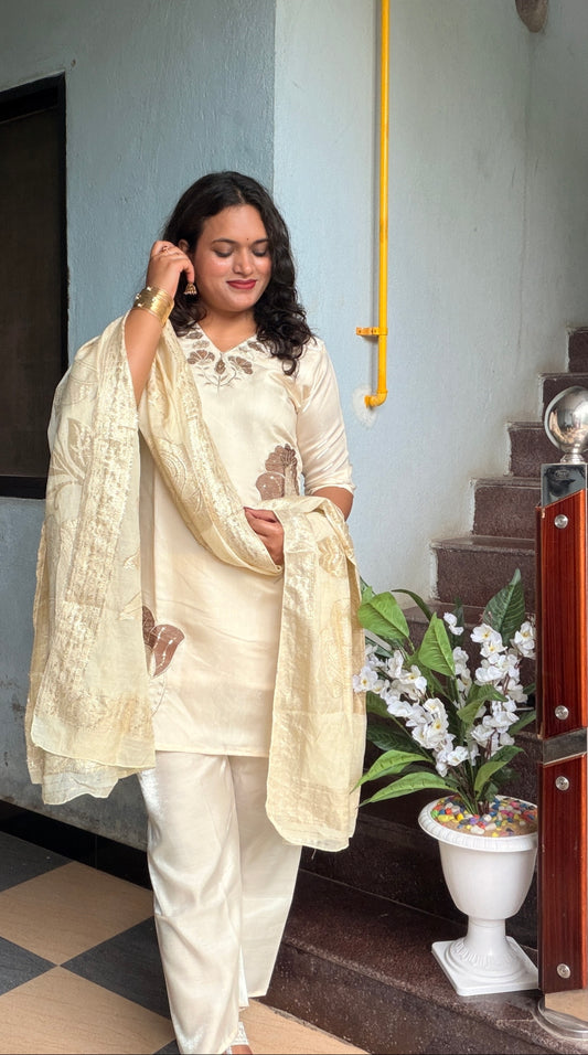 Ivory Bloom Embroidered Suit Set